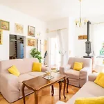 4 Bedroom Cozy In *