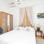 4 Bedroom Cozy In