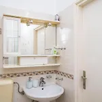 4 Bedroom Cozy In Holiday home *