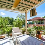 4 Bedroom Cozy In Holiday home Mlini
