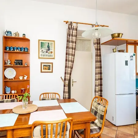 4 Bedroom Cozy In