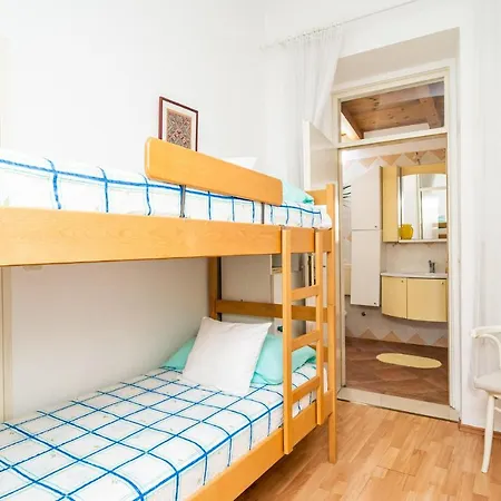 Front In Casa vacanze Mlini